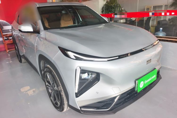 Used Geely Galaxy L7 2025 EM-i 115km Exploration+ Edition Front Right 45 Deg