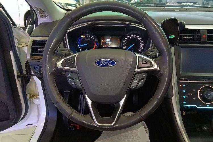 Used Ford Mondeo 2013 2.0L GTDi 200 Fashion Edition
