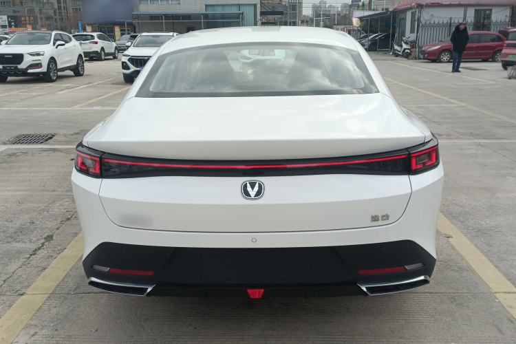 Used Changan Eado 2025 Blue Whale 1.5T 500Bar Prestige Model
