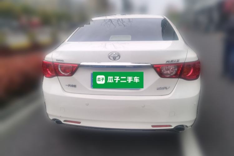 Used Toyota Reiz 2013 2.5V Elite Edition Rear