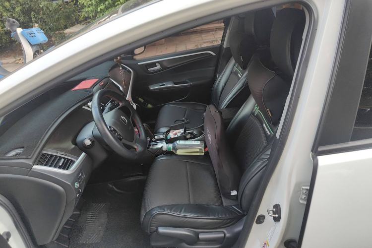 Used Honda Jade 2014 1.8L Automatic Comfort Elite Version 5 Seats
