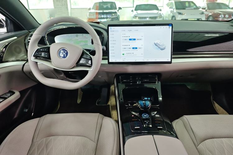 Used BYD Han 2025 EV Intelligent Driving Version 506KM Prestige Model
