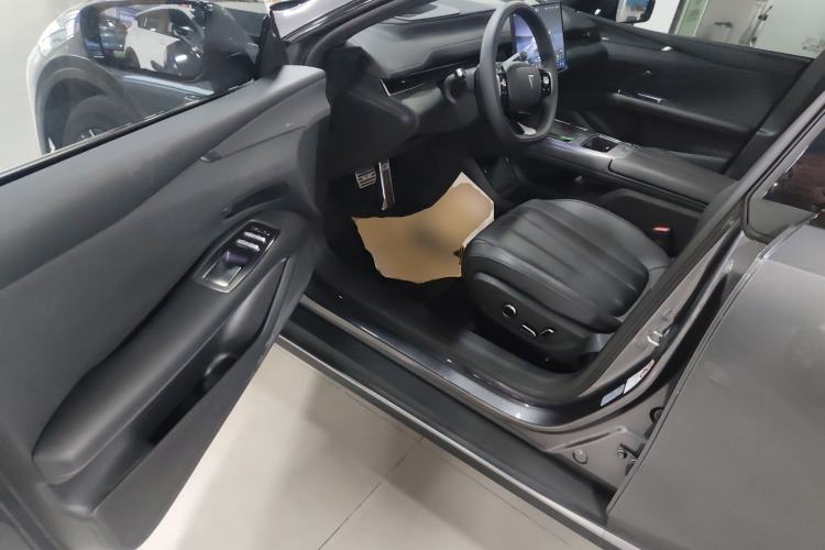 Used Deepal L07 2024 230Max Qiankun Intelligent Driving ADS SE Range-Extended Version