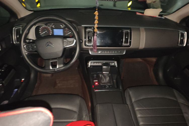 Used Citroen C6 2017 Revised 350THP Luxury Version Center Console