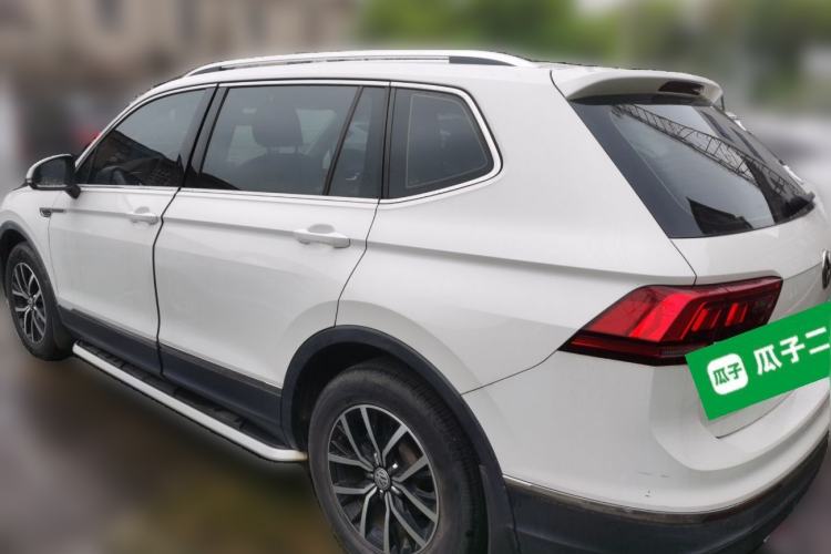 Used Volkswagen Tiguan L 2018 280TSI Automatic Two-Wheel Drive Comfort Edition Rear