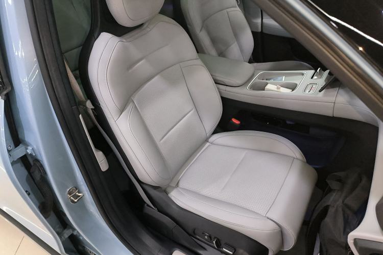 Used Nio ES6 2023 75 kWh Right Front Seat