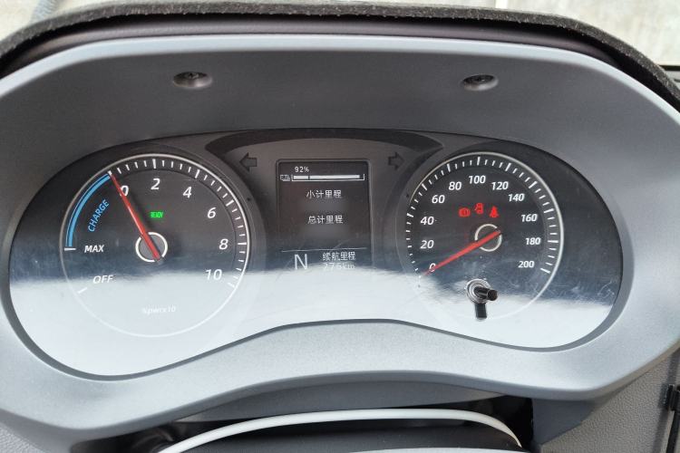 Used Wuling Yangguang 2024 300KM Comfort Version Passenger Van 75kW
