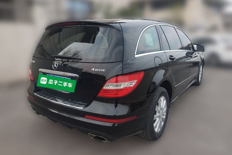 Used Mercedes-Benz R-Class 2014 R 320 4MATIC Business Model Rear Right 45 Deg