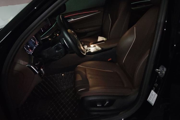 Used BMW 5 Series 2021 530Li Leading Model M Sport Package Left Front Seat