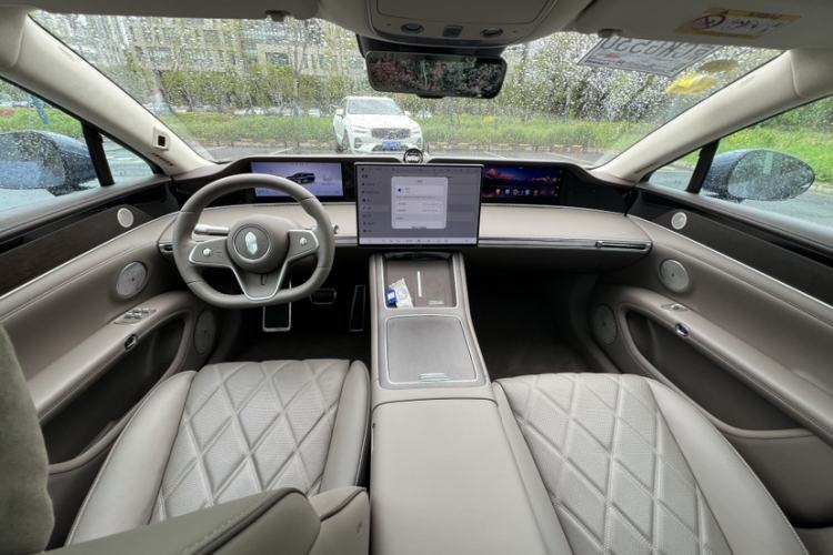 Used Hima S9T 2025 Model Range-Extended Ultra Long-Range Version Interior 7