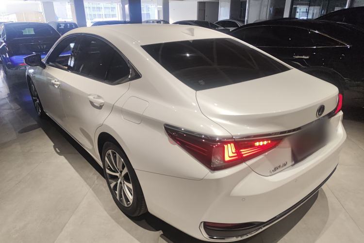 Used Lexus ES 2018 260 Excellence Edition China V Standard