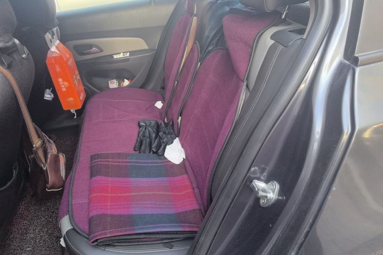 Used Chevrolet Cruze 2013 1.6L SL Sunroof Edition MT
