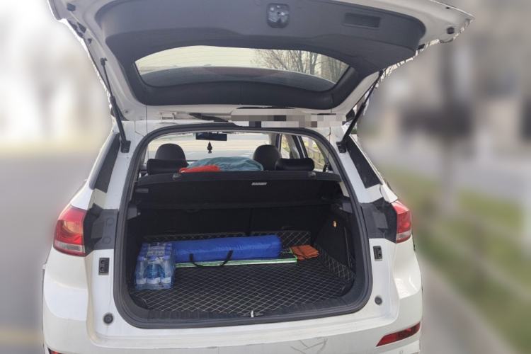 Used Haval H6 Coupe 2018 Red-Label 1.5T Automatic Two-Wheel Drive Ultra-Luxury Model Trunk