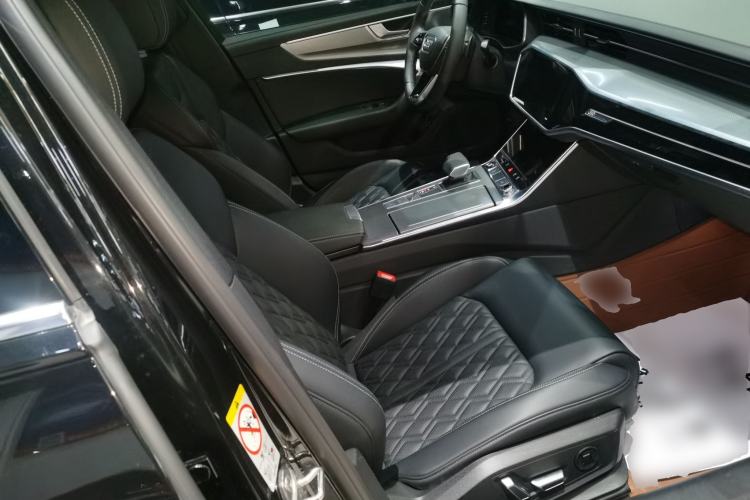 Used Audi A6L 2025 45 TFSI Prestige Dynamic Edition
