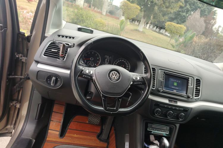 Used Volkswagen Sharan 2016 280TSI Enjoyment Model 7-Seater Steering Wheel