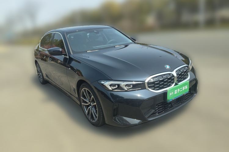 Used BMW 3 Series 2025 325Li M Sport Package Front Right 45 Deg