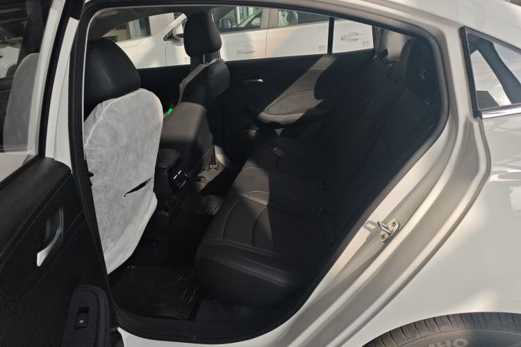 Used Roewe i5 2026 Model 1.5L CVT Luxury Version
