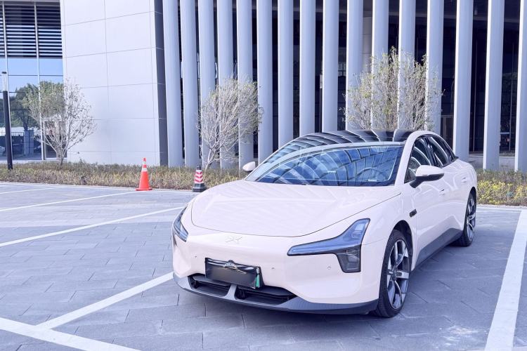 Used XPeng MONA M03 2024 620 with Ultra-Long Range
