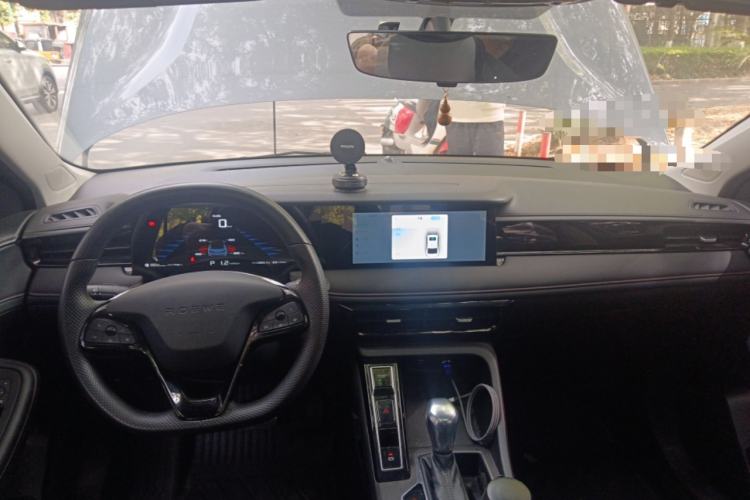 Used Roewe i5 2023 1.5L CVT Luxury Edition