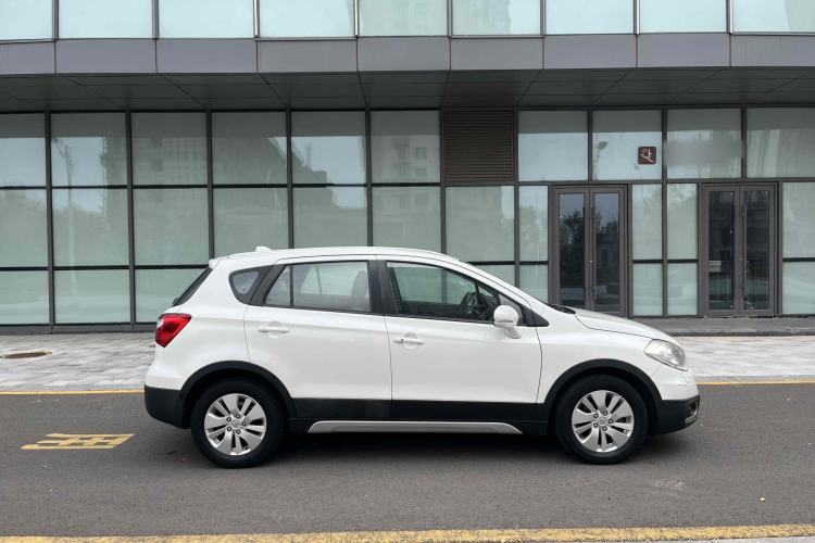 Used Suzuki S-Cross 2014 1.6L CVT Two-Wheel Drive Elite Version
