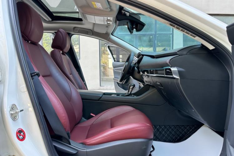 Used Mazda 3 Axela 2023 2.0L Automatic ZhiZhen Edition
