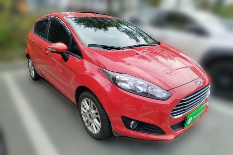 Used Ford Fiesta 2013 Hatchback 1.5L Automatic Fashion Edition Front Right 45 Deg