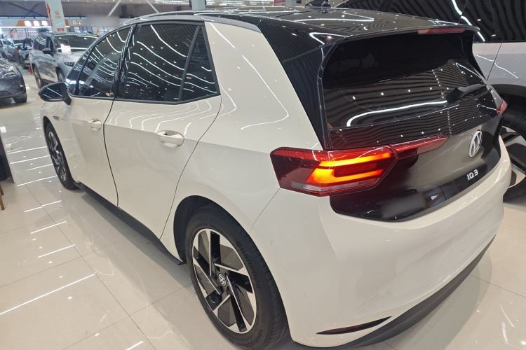 Used Volkswagen ID.3 2023 Pure Smart Edition Rear Left 45 Deg