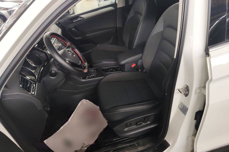 Used Volkswagen Tiguan L 2019 Updated Version 330TSI Automatic Two-Wheel Drive Panoramic Comfort Edition China VI Standard