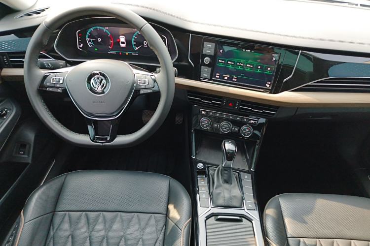 Used Volkswagen Passat 2019 330TSI Luxury Edition China V Standard
