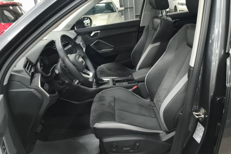 Used Audi Q3 2021 35 TFSI Fashion Dynamic Model