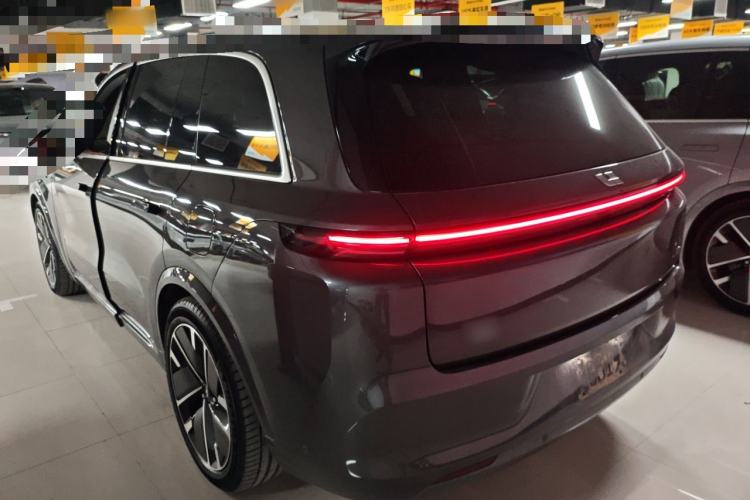 Used Li Auto L8 2025 Max Smart Refresh Edition Rear Left 45 Deg