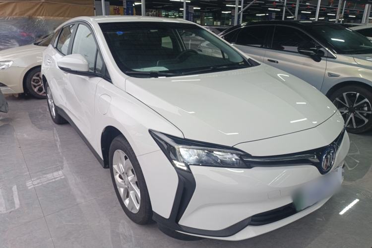 Used Buick Velite 6 2023 Revised Version 430 km Range – Commuter Edition Front Right 45 Deg