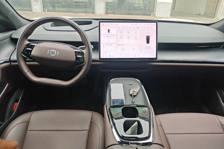 Used CHANGAN NEVO A07 2025 Blue Whale Range-Extending Model 140 Elite Version Center Console