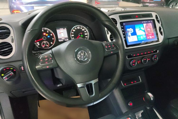 Used Volkswagen Tiguan L 2013 2.0 TSI Automatic All-Wheel-Drive Flagship Edition