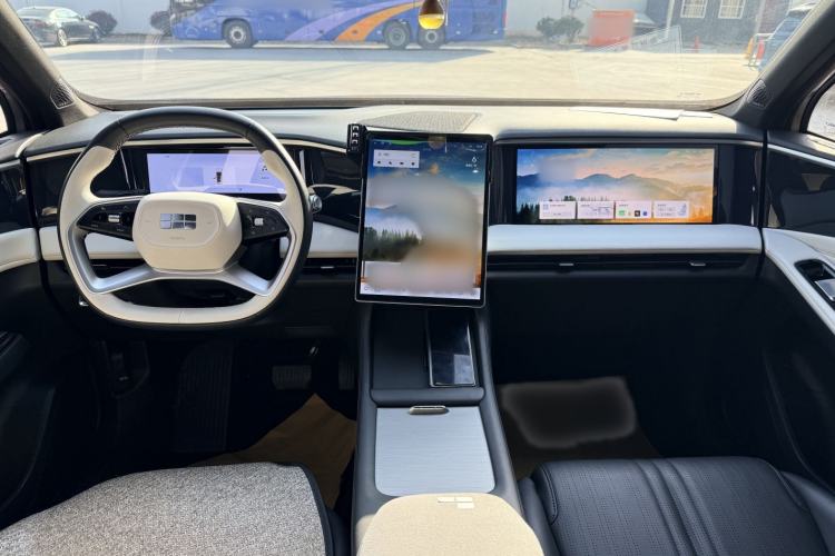 Used Geely Galaxy L7 2024 1.5T 115 km PLUS Dragon Edition