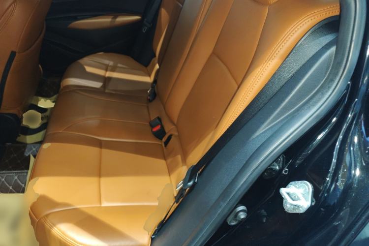 Used Toyota Levin 2019 185T CVT Sport Edition China VI Standard Left Rear Seat