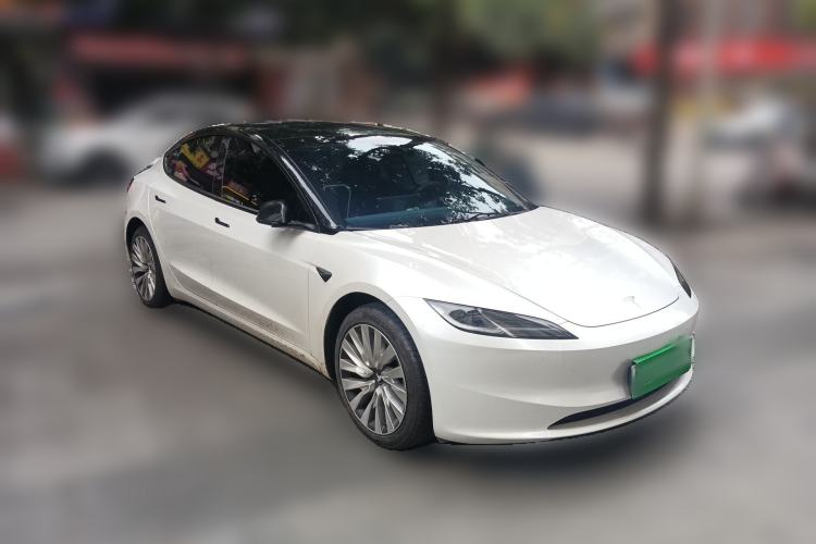 Used Tesla Model 3 2025 Rear-Wheel-Drive Version Front Right 45 Deg