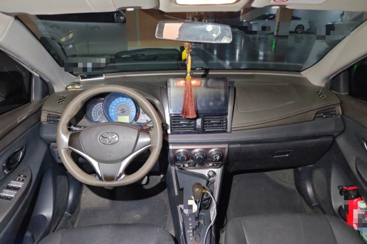 Used Toyota YARiS L Zhi Xuan 2015 1.5E Automatic Charm Edition