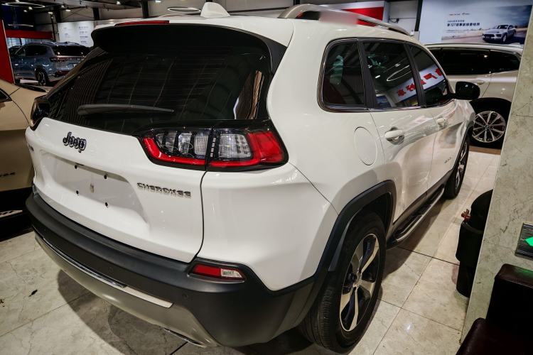 Used Jeep Cherokee 2020 2.0T Two-Wheel Drive Leading Edition