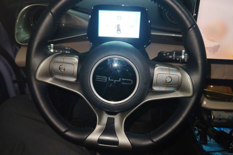 Used BYD Dolphin 2023 420 km Fashion Edition Steering Wheel