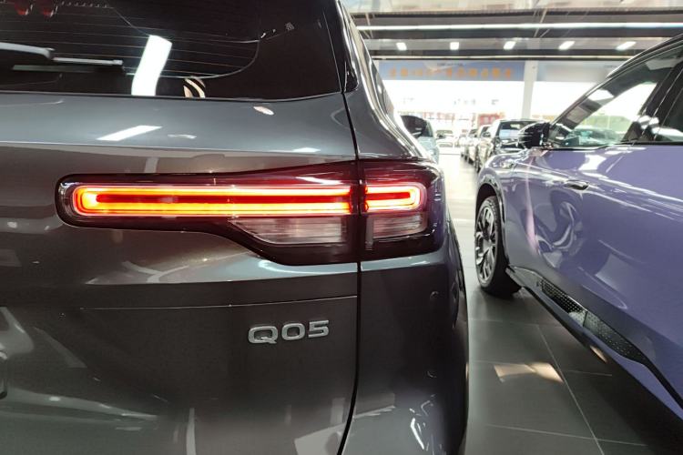 Used CHANGAN NEVO Q05 2024 Truly Delicious Version 125cc Superior Design CATL Exterior 3