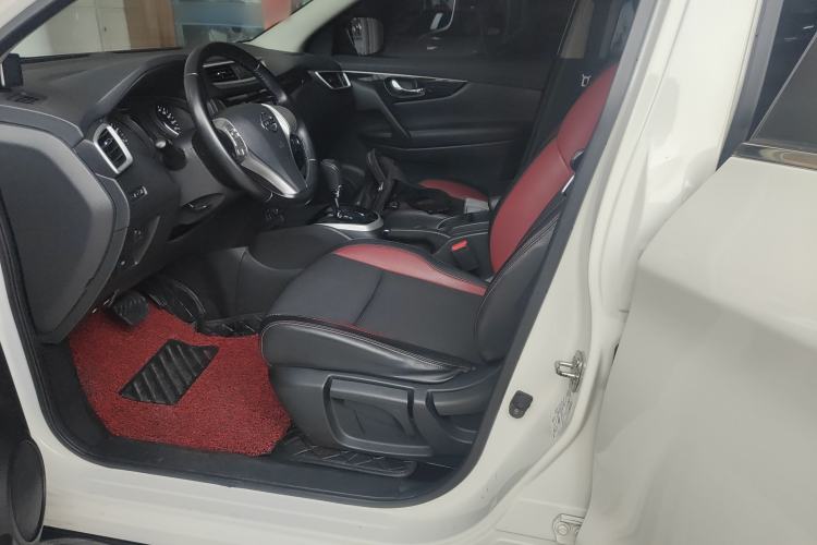 Used Nissan Qashqai 2017 2.0L CVT Luxury Edition China V Standard Left Front Seat