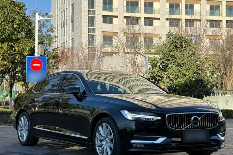 Used Volvo S90 2020 Facelift T5 Smart & Luxurious Edition