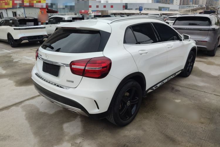 Used Mercedes-Benz GLA 2019 GLA 200 Fashion Model Rear Right 45 Deg