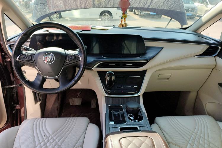 Used Buick GL8 2022 ES Landtrek 653T Comfort Edition