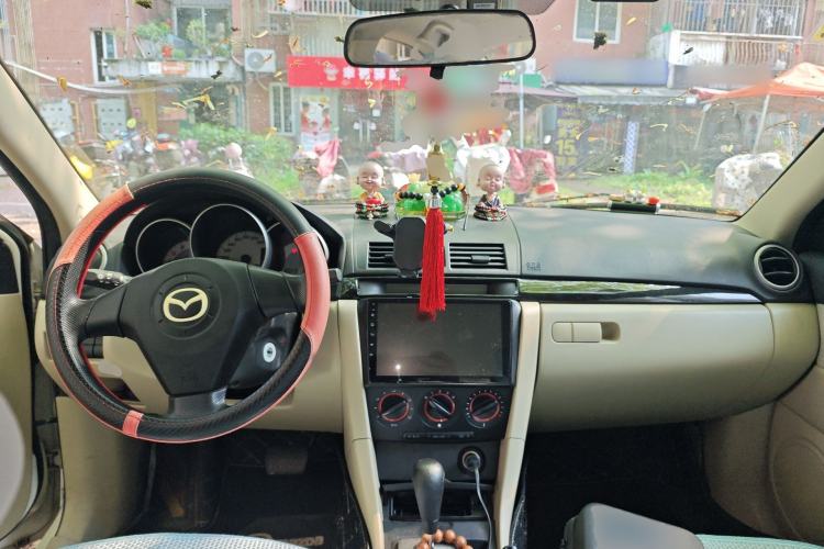 Used Mazda 3 2012 1.6L Automatic Classic Special Offer Center Console