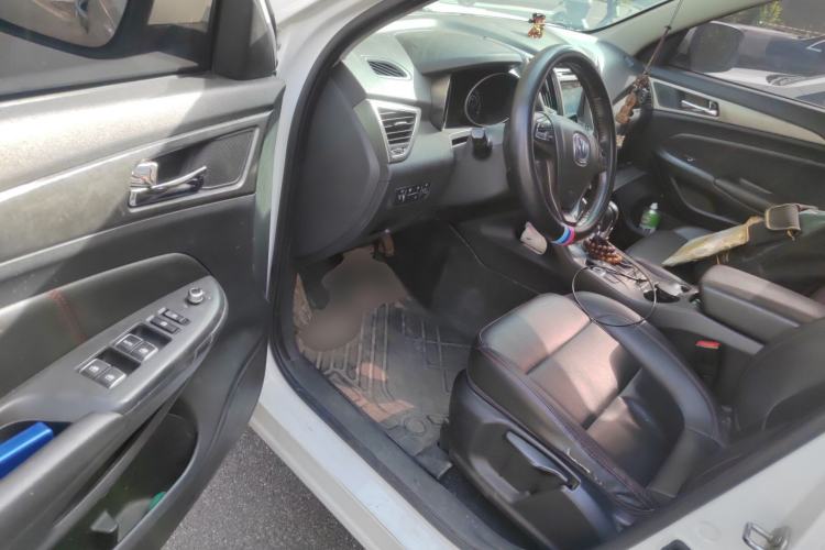 Used CHANGAN CS75 2016 1.8T Automatic Elite Model China IV Standard
