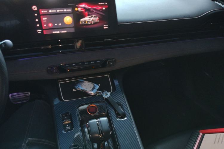 Used GAC Trumpchi EMPOW 2022 270T DCT J16 R-Style Track Edition
