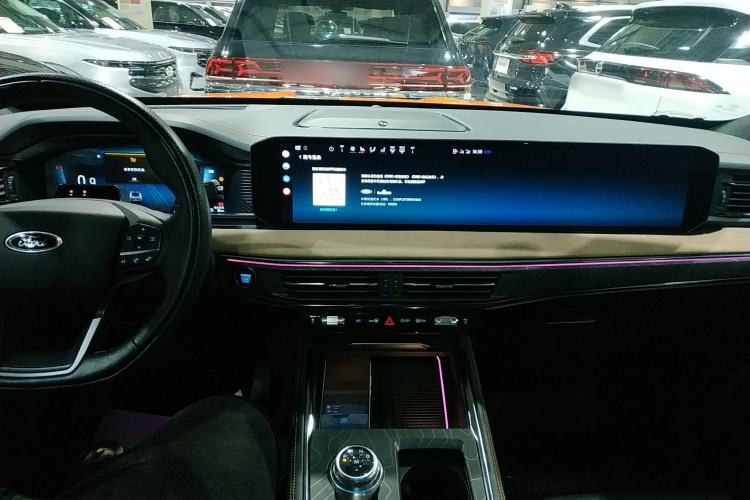 Used Ford Explorer 2024 2.3T EcoBoost Kunlun Peak Edition 7-Seater
