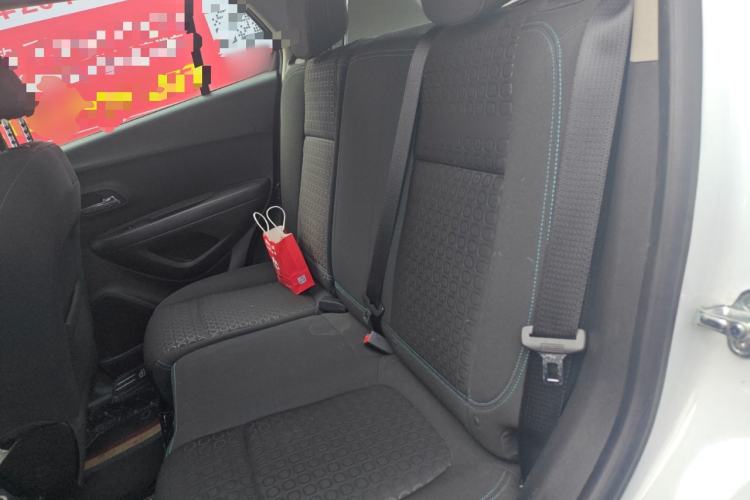 Used Chevrolet Trax 2014 1.4T Manual Two-Wheel Drive Comfort Model Left Rear Seat